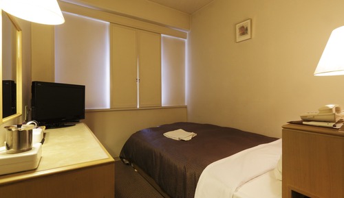 Single Room, Smoking
