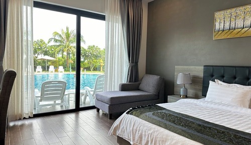 Deluxe Double Room, Pool View