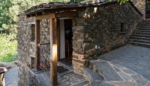 Family House (Casa da Azeitona)
