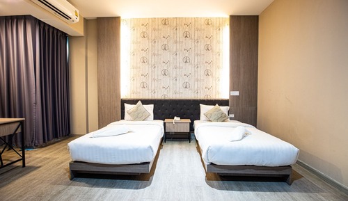 Deluxe Twin Room
