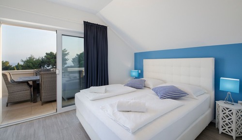 Luxury Suite, 2 Bedrooms, Sea View, Beachside