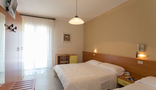 Standard Family Room (2 Adults + 2 Children)