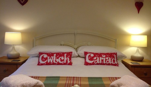 Cottage (Three-Bedroom Cottage (4 Adults + 2 C)