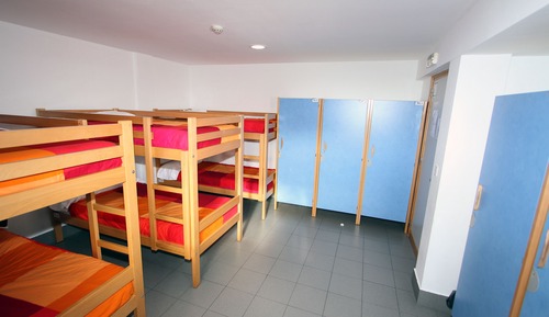 Shared Dormitory, Mixed Dorm (1 bed in a 6 persons shared room)