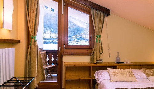 Classic Double Room