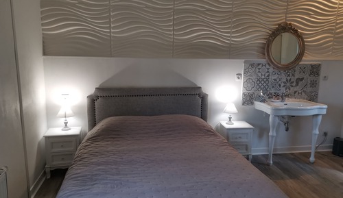 Economy Double Room (La capitelle)