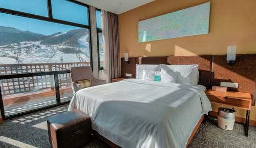 Standard Room, 1 King Bed