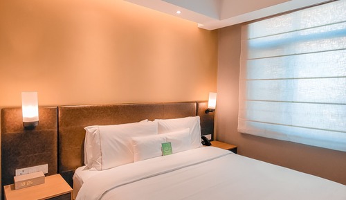 Studio, 1 King Bed