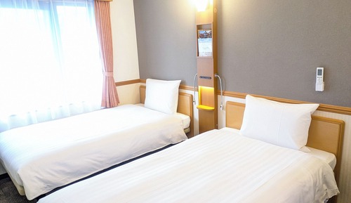 Standard Room, Smoking