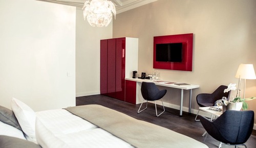 Deluxe Double Room Single Use, Non Smoking