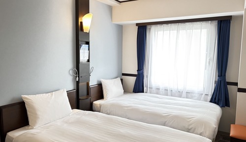 Standard Twin Room, Smoking