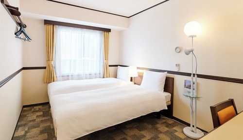 Economy Twin Room, Smoking