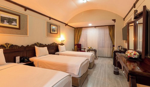 Triple Room