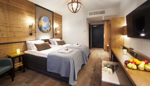 Single Room, Balcony