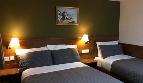 Deluxe Triple Room
