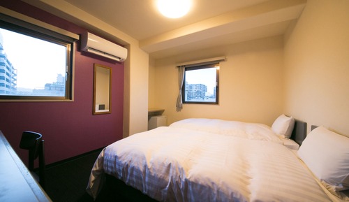 Standard Twin Room, Smoking