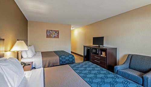 Standard Room, 2 Queen Beds, Non Smoking