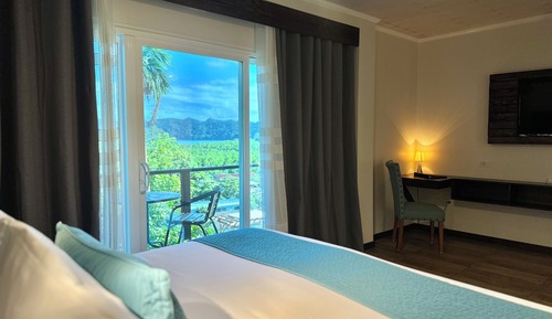 Standard Room, Partial Ocean View