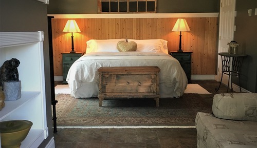 Luxury Suite, 1 King Bed, Ground Floor