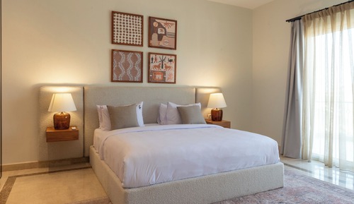 Classic Apartment, City View