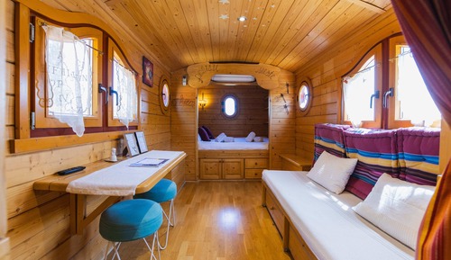 Cottage, Garden View