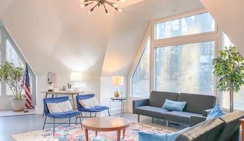 House, Multiple Beds, Patio (Bell Circle Eccentric Geodesic Dome)