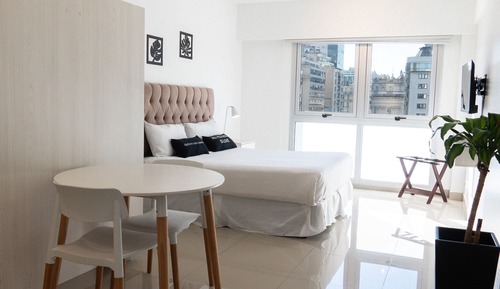 Classic Studio Suite, City View