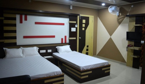 Deluxe Triple Room, City View