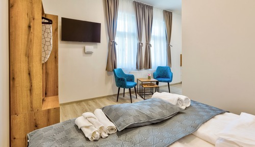 Classic Studio, City View