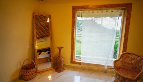 Luxury Suite, Balcony, Mountain View