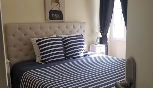 Deluxe Penthouse, 1 King Bed, Kitchen, City View