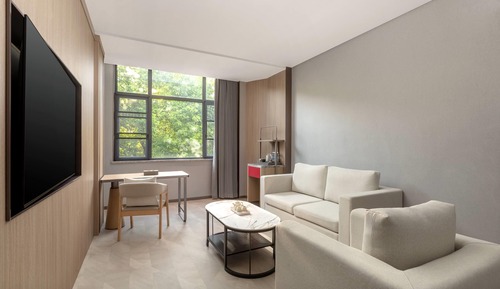 Executive Suite, 1 King Bed, Non Smoking