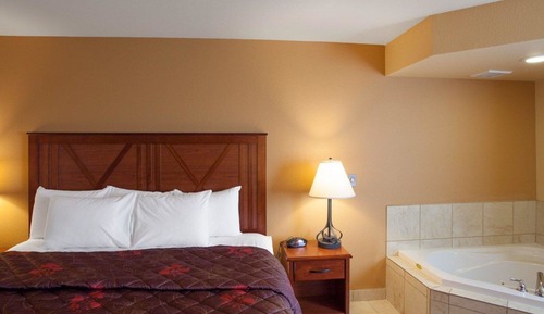 Suite, 1 King Bed, Accessible, Non Smoking