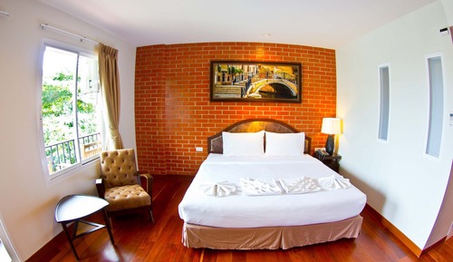 Superior Room