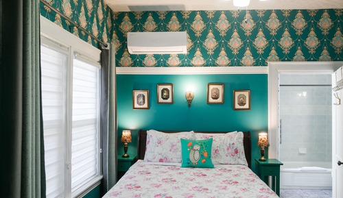 Suite, 1 Queen Bed, Ensuite (2)