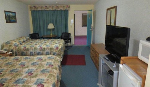 Standard Double Room, 2 Queen Beds