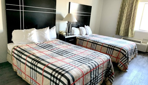 Standard Double Room Single Use, 2 Double Beds