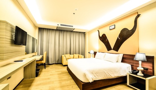 Deluxe Twin Room