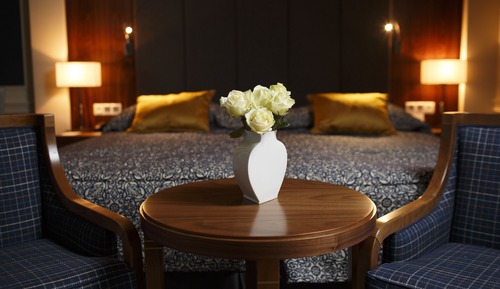 Club Twin Room