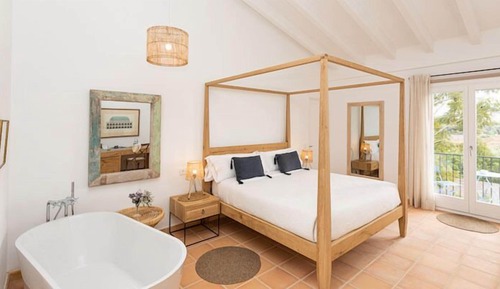 Suite, Balcony (MIQUEL BARCELO)