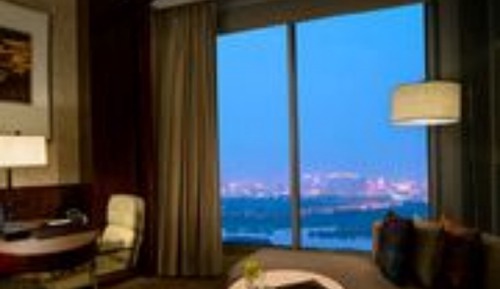 Premier Room, 1 King Bed, River View