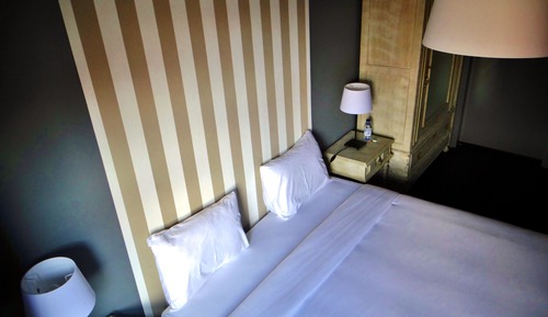 Suite, Private Bathroom