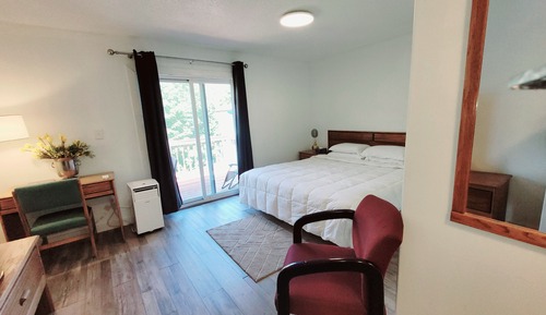 Honeymoon Room