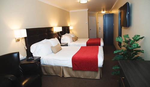 Standard Room, 2 Queen Beds (Renovated)