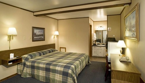 Standard Room, 1 King Bed