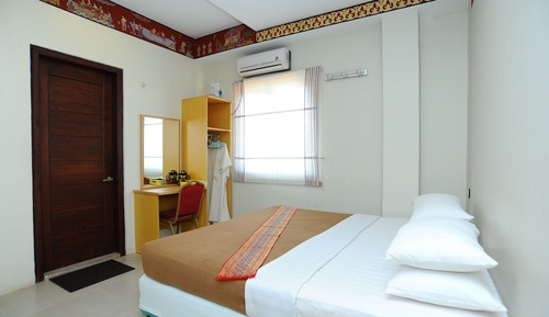 Standard Room, Shared Bathroom