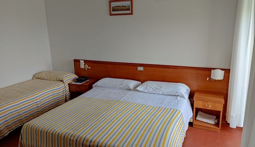 Economy Double or Twin Room, Refrigerator