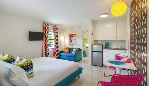 Inn Suite King (1 Bedroom/1 Bath/Kitchenette) - This unit is not pet friendly