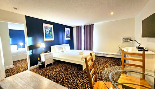 Standard Suite, Multiple Beds, Kitchen