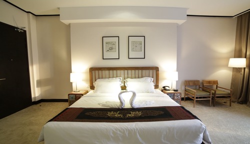 Executive Suite, City View